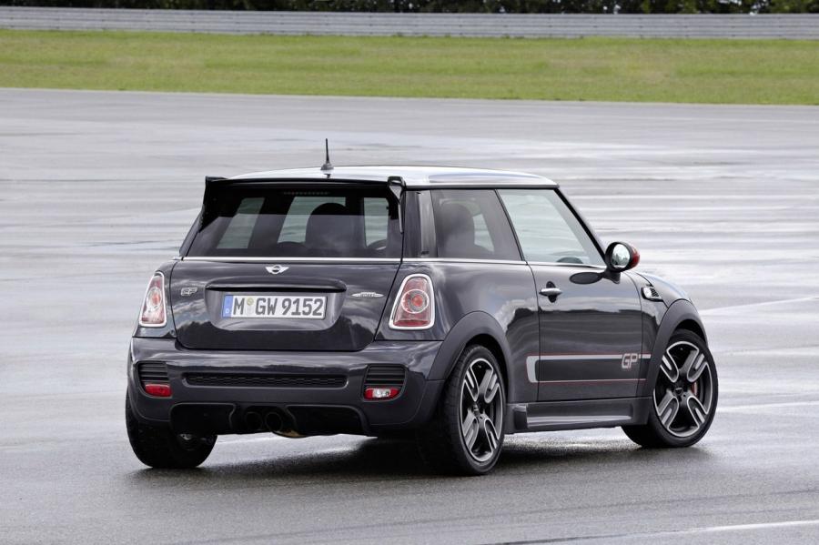  Mini Cooper GP JCW 2013 года  (фото 41 из 82)
